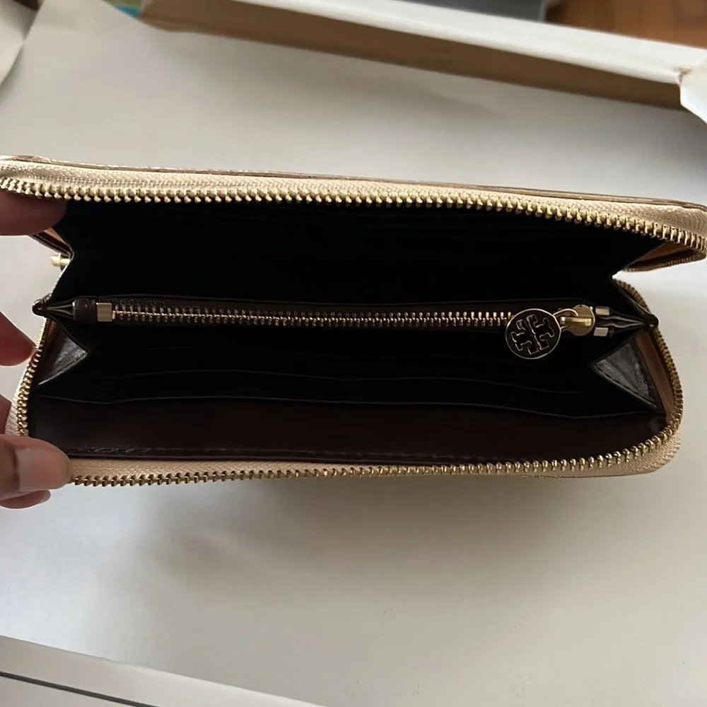 Tory Burch Gold purse